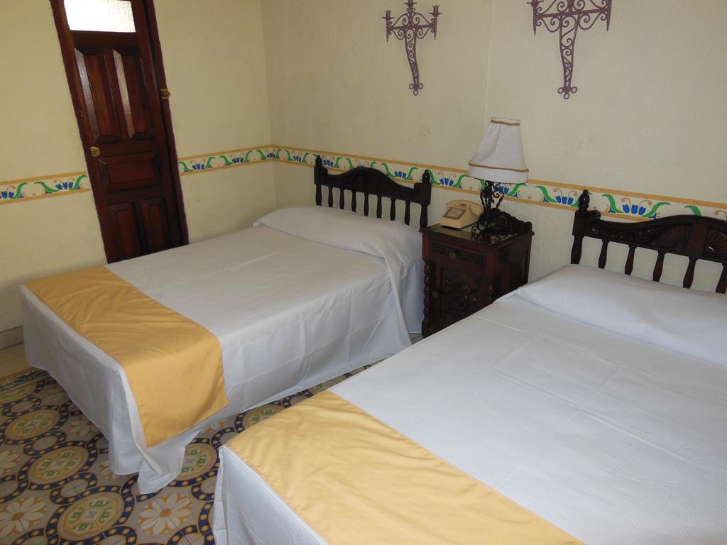 Hotel Posada Toledo & Galeria Mérida Δωμάτιο φωτογραφία